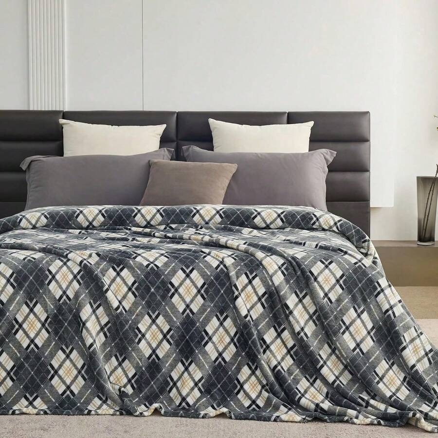 Oversized King Fleece Blanket 120x120 Inches, Seamless Soft Cozy 3D Jacquard Flannel Blanket 10'x10' Extra Large For Bed, Sofa, Couch, Travel & Camping, California King Throw, Purple - Wave CT21NV - 達瑞格雷 - 鑽石 - 查看 1