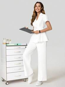 cimmuovere 女士V领短袖系带荷叶边宽松弹力腰裤工作服套装，适用于护士、牙医、宠物医院、实验室等，白色春季款 - 白色 - 查看 4