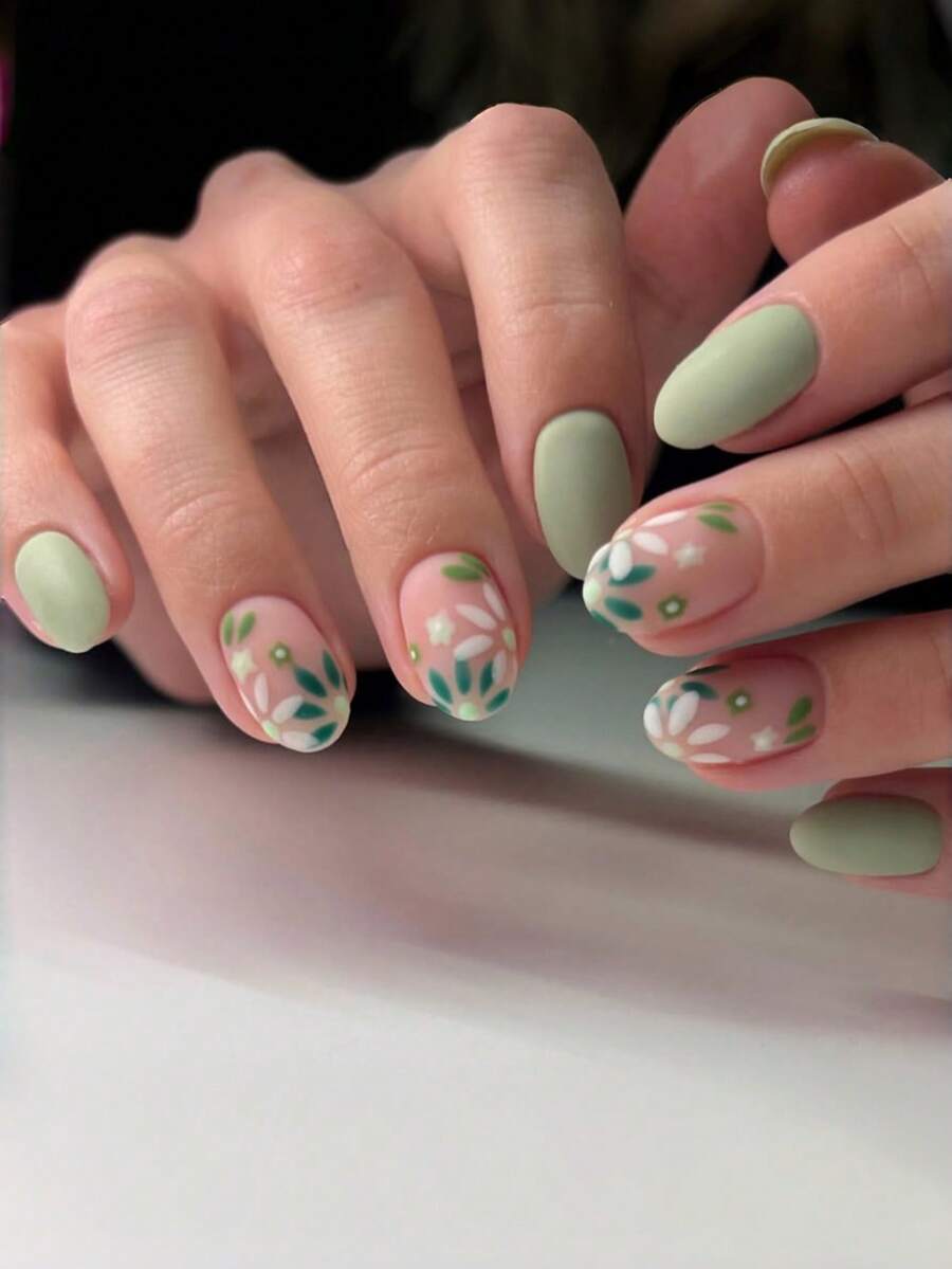 24pcs Oval Shaped Press-On Nail Stickers, Spring Fresh Green Matte Floral Nail Decals, Short Nail Art Set, Acrylic Nail Stickers, Matte Short Nail Stickers, Nail Care Products, Press-On Nails, Suitable For Women For Dates, Parties, Gatherings, Events And Daily Photo Shoots To Enhance Your Charm
