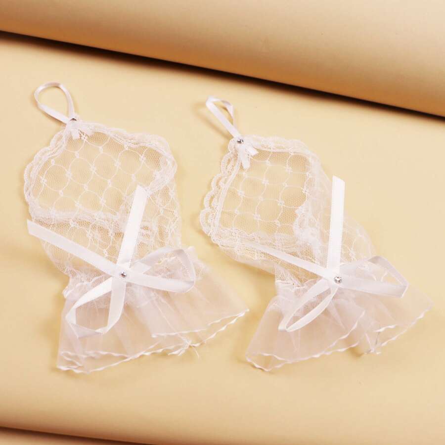 White Lace Hook Finger Bowknot Rhinestone Wedding Gloves - Găng tay cưới ren trắng cài khuy và đính đá. - Xem 1