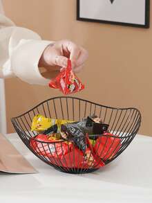 Ruffled Iron Fruit Basket, Elegant European Style Fruit Plate, High-Quality Living Room Coffee Table Household Snack Tray - Multicolor - View 2