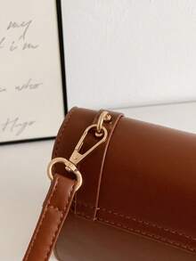 1个女童纯色PU磁扣复古斜挎包，适合日常四季使用 - A - 查看 7