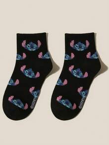 Disney 1/3双装春夏男女情侣短袜，经典黑/白/灰卡通缝线图案设计，柔软舒适，透气吸湿，适合日常穿着、生日派对、户外运动、校园活动、节日聚会等场合。 - 彩色 - 查看 3