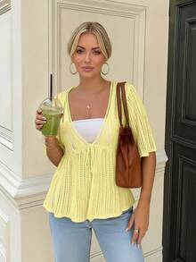 女士夏季新款宽松镂空系带针织开衫，简约低领短袖钩编网眼轻薄防晒上衣 - 鵝黃色 - 查看 2