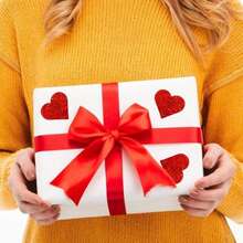 500张红色爱心贴纸卷 - 1.5英寸大号自粘爱心贴纸，适用于信封、情人节礼物包装、贺卡、剪贴簿、课堂和手工制作 - 彩色 - 查看 4