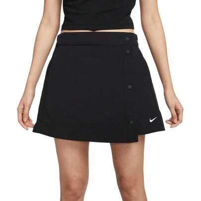  Nike Sportswear Essentials 系列时尚简约休闲女式短裤，黑色