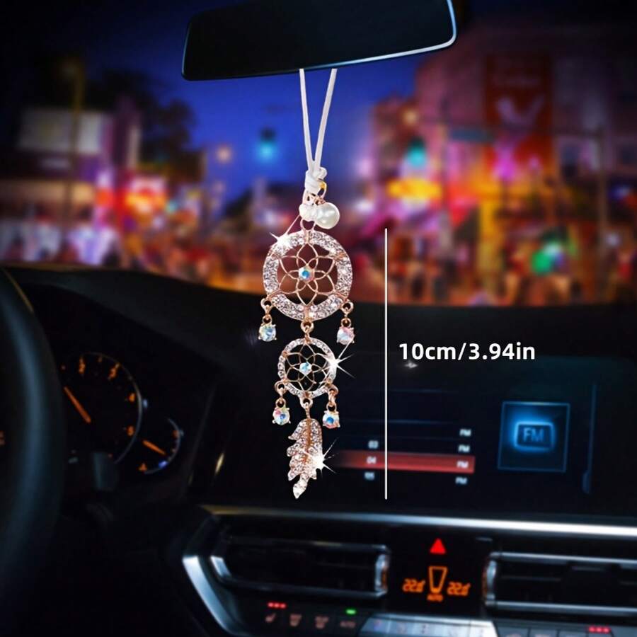 A Shiny Dream Catcher Car Hanging Ornament - An Elegant Rearview Mirror Decoration With Shiny Feather Design - An In-Car Accessory Accompanied By Two Four-Leaf Clover Bag Ornaments - This Is A Suitable Birthday Gift For Elegant Women - 白色(含2個幸運草墜飾) - 查看 1