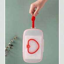 PP Material Portable Heart-Shaped Wet Wipes Mask Storage Box With Press Buckle Design, Children's Travel Tissue Box - Màu xanh lam - Xem 2