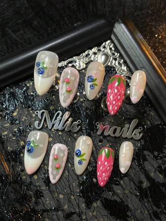 10件套杏仁美甲亚克力套装，粉色、玫瑰红、杏色美甲，粉色扎染，杏色法式，手绘3D立体水珠、几何图案、蓝莓、草莓图案设计，可爱少女Y2K风格美甲套装，适合女性和女孩，可用于节日、日常、聚会等场合，套装包含1个迷你指甲锉和1张双面胶标签，也是送给女孩的绝佳礼物。