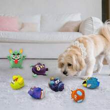 DEEOW لعبة كلب على شكل وحش صغير فريد من نوعه - متينة ومقاومة للمضغ، تصدر أصوات صافرة مثيرة للتدريب أو اللعب التفاعلي، تساعد على تنشيط الكلاب. هذه الألعاب المسلية هي الخيار المثالي لإنفاق طاقة الكلب وضرورية لكل عائلة محبة للحيوانات الأليفة. أهد هديتك المفكرة لصديقك الفرو، سوف يحبها! - متعدد الألوان - مشاهدة 4