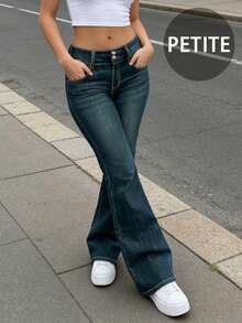 女士休闲时尚深色水洗弹力腰喇叭牛仔裤，低腰，纽扣闭合，娇小款