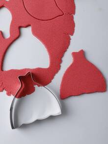 4pcs Stainless Steel Valentine's Day Heart Shaped Cookie Cutter Set - 4 Pieces Valentine's Day Cookie Cutters - Heart, Lips, Heart With Arrow, Double Heart High Heel Shoe Dress, Height 1.7cm, Valentine's Day - Multicolor - View 5