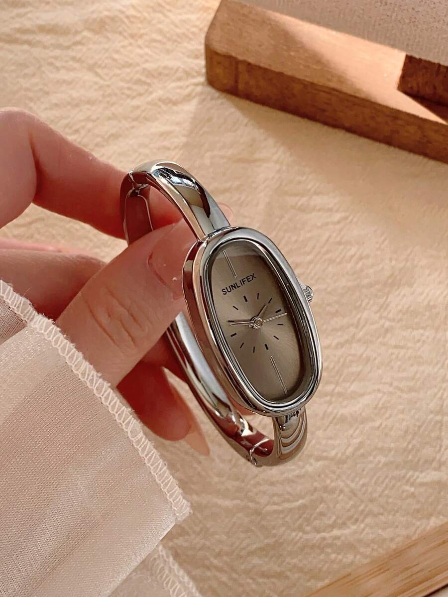 1pc Vintage Luxury Gold/Silver Color Petite Women Bracelet Watch, Fashionable Minimalist Elegant Quartz Watch, Suitable For Daily Wear, Birthday Gift - 銀色 - 查看 1