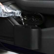 1pc Leak-Proof Mini Car Trash Can With 30pcs Garbage Bags, Convenient And Hygienic. This Car Accessory Can Be Hung On The Car Door For Storage And Organization.