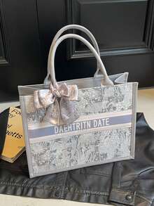 (11 بوصة * 7.9 بوصة * 3.9 بوصة) حقيبة يد نسائية موضة، سعة كبيرة، شكل مربع، خفيفة الوزن، زخرفة وشاح راقية، مقاومة للخدش والاحتكاك، مناسبة للتسوق والمواعدة والتجمعات والتنقل، بنمط حرفي، حقيبة كاجوال أنيقة بسيطة باللون الرمادي والوردي