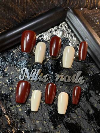 10 st/set handgjorda korta press-on-naglar i kista, bruna och aprikosfärgade naglar, söta flickors Y2K-stil bärbara nagelkonst-set, lämpliga för kvinnor och flickor för festivaler, vardag, livet, sammankomster, fester och andra helgdagar (inklusive en bit gelélim och en friktionsremsa) nagelgrejer