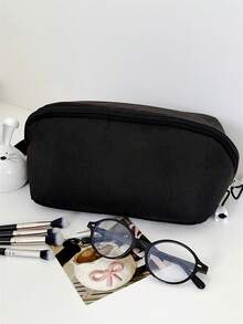 1 قطعة حقيبة مكياج نسائية مربعة ذات لون أحادي، فتحة سحاب كبيرة، من النايلون لتخزين مستحضرات التجميل، مع مقبض علوي، منظم مستحضرات التجميل للسفر، حقيبة مكياج محمولة للمدرسة والسفر والعطلات