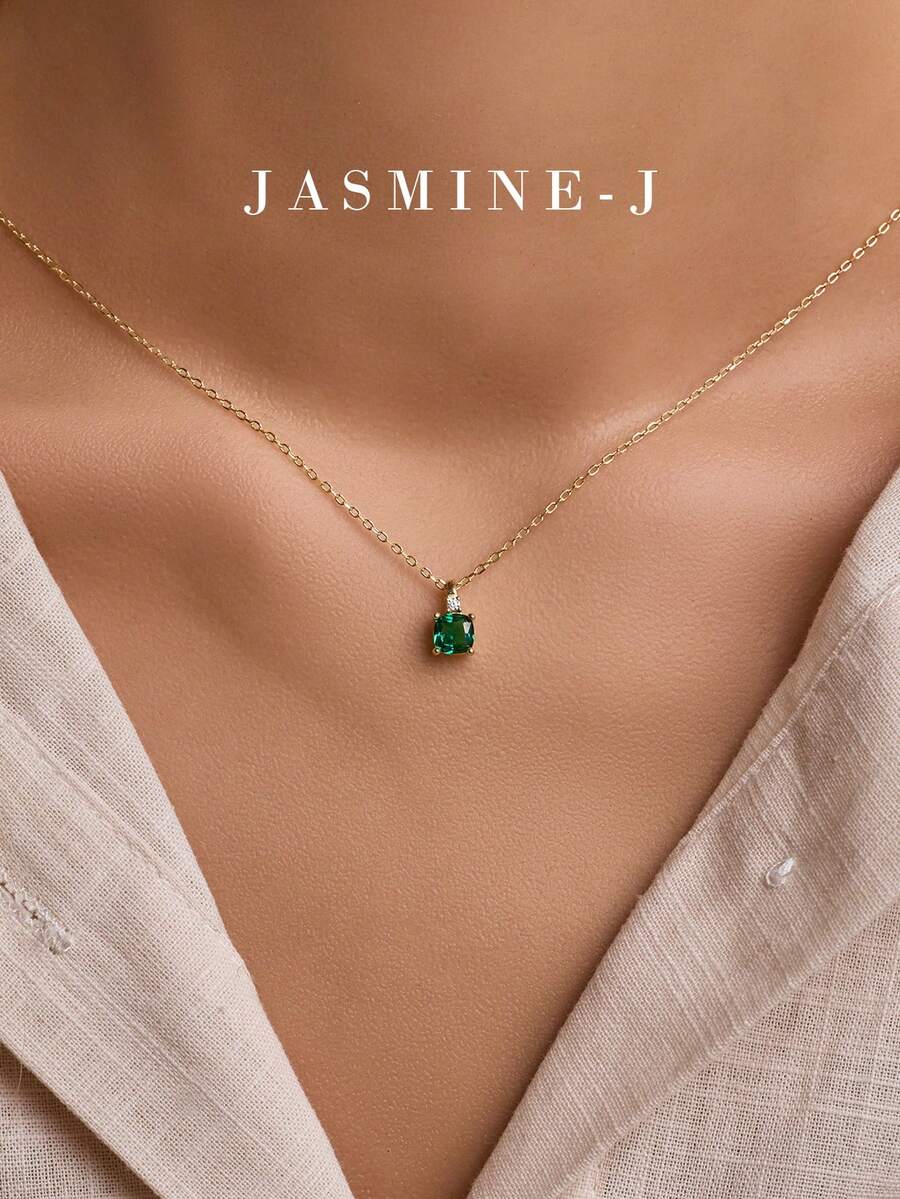 This 925 Sterling Silver Necklace Features A Square-Shaped Pendant Inlaid With Emerald And Cubic Zirconia, Plated With 14K Gold. The Design Is Simple Yet Elegant, Suitable For Everyday Wear. - Multicolor - View 1