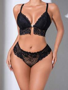 1 Set Sexy European & American Style Lace French Triangle Cup Push-Up Adjustable Front-Closure Bra & Thong Lingerie Set For Women - Black - View 4