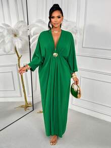 AIJ Amarilo 女士优雅性感深V领连衣裙 - 精致金属搭扣，宽松版型 - 綠色 - 查看 1