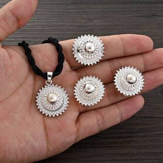 Set de 3 piezas de joyería con diseño clásico de sol en color plateado/dorado, que incluye aretes, anillo y collar. Diseño de bola lisa, popular en Europa, América, uso diario, Medio Oriente, regalo para cumpleaños, festivales, bodas y fiestas