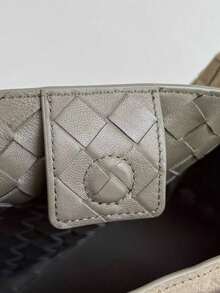 Ladies' Gray Woven Handbag, Gold Hardware - Versatile For Daily Use - Gris - Ver 6