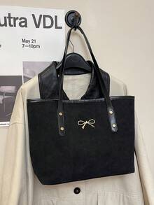 1 pièce Nouveau sac à main en daim grande capacité pour femmes, fermeture éclair, poignées doubles avec nœud papillon en métal. Couleur noire, convient aux jeunes femmes, pour le travail, les courses, les voyages, les occasions décontractées et professionnelles. Idéal pour l'utilisation quotidienne des femmes.