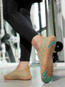 1 Pair Women's Plaid Pattern Water Shoes, Non-Slip Breathable Quick-Dry, Summer Beach Barefoot Shoes For Swimming, Water Aerobics, Beach Vacation, Hiking, Yoga, Running, Cross-Training - Khaki - View 9