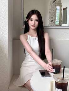 [Y6Y] 女士性感休闲白色A字吊带连衣裙，细肩带，喇叭下摆，适合春季穿着 - 米色 - 查看 10