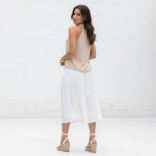 Women's Elegant Tank Top With High Neck, Pearl Detail, And Button Closure - 奶油色 - 查看 3