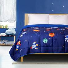 Dreamlab Edredón Ligero Infantil Reversible Hipoalergénico. Colcha Rellena de Microfibra Suave. Diseño para niño niña o bebé. 1 Pieza. Espacio Astronauta Azul Individual/Matrimonial 195 x 223cm - Naranja - Ver 1