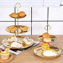 Golden Three-Tier Cake Stand, Dessert Display Rack, Birthday Party Snack Tray. With A Golden Appearance And Tiered Design, It Is Suitable For Refined Occasions Such As Birthdays And Afternoon Tea, Enhancing The Decor Style. - 金色 - 查看 2