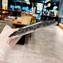 DECOPHONE Sổ tay vẽ tranh sơn dầu kèm ốp bảo vệ màu đen có khe cắm bút, phù hợp với iPad A8, A16, 2025 Air 11, 13, M2, M3, Pro 11, 13, M4, 2024 Air 4, 5, thế hệ thứ 10 10.9", Pro 11, thế hệ thứ 9, 8, 7 10.2", Pro 12.9, thế hệ thứ 4, 5, 6. Không bao gồm bút, vỏ mềm TPU. - Đen và trắng - Xem 4