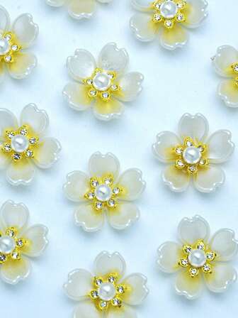 50pcs 25mm White Rhinestone 5-Petal Flower DIY Decorations, Suitable For Jewelry, Shoes, Clothing, Bags, Gifts