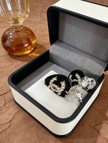 2pcs Minimalist C-Shape Letter Earrings, Fashionable C-Letter Earrings, High-Quality Heart Dangle Earrings, Suitable As Gifts For Best Friends Or Girlfriends