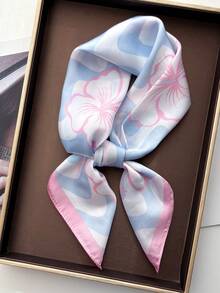 Pink Blue Wavy Flower