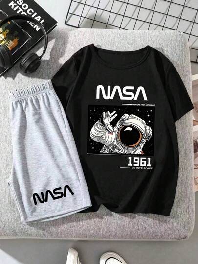 男童宇航员印花短袖T恤和短裤