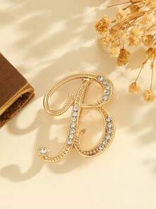 1 قطعة دبوس وبروش مرصع بالراين ستون على شكل الحروف الأبجدية من A إلى Z - طراز أوروبي من سبائك معدنية لامعة، أنيق وشامل للبدل والقمصان والمعاطف والفساتين، هدية مثالية