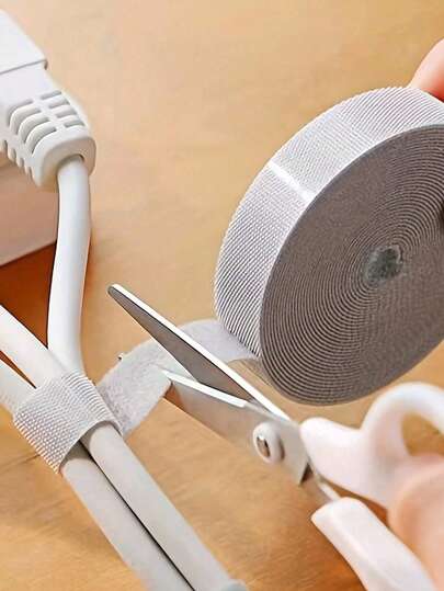 1卷可重复使用的电线整理胶带：多功能电线整理器，打造整洁的工作空间