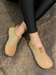 1 Pair Women's Plaid Pattern Water Shoes, Non-Slip Breathable Quick-Dry, Summer Beach Barefoot Shoes For Swimming, Water Aerobics, Beach Vacation, Hiking, Yoga, Running, Cross-Training - Khaki - View 2