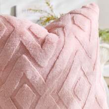 1件菱形图案仿毛皮枕套，纯色，40 x 40厘米，单面印花，枕套，沙发靠垫套，装饰枕套，柔软舒适，适用于沙发、卧室、客厅、阳台等场所。 - 粉色 - 查看 3