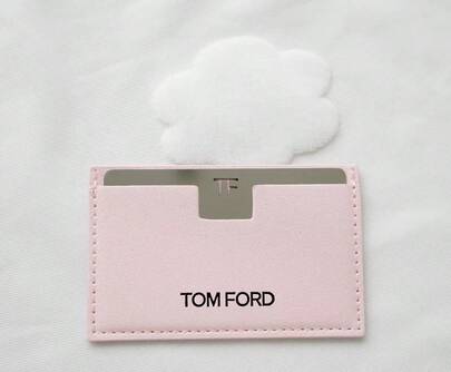 Tom Ford Portacartas rosa con espejo, moda Y2K, diseño de espejo doble cara, detalles de letras en relieve con decoración de nubes, bolsa portátil para almacenamiento de tarjetas, adecuado para regalos, viajes, todo el año