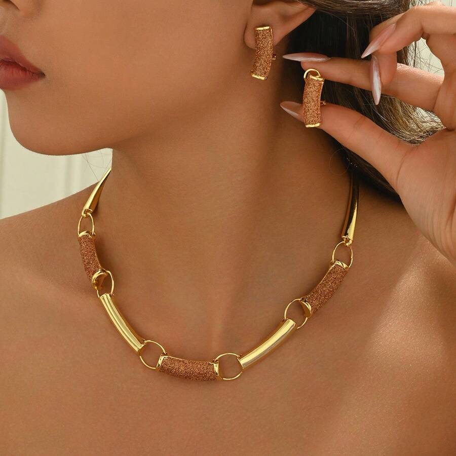 Collar de aleación de oro para mujeres, estilo simple, joyería exagerada de estilo europeo y americano, clips para las orejas, aretes, comercio transfronterizo - Oro más oro rosa - Ver 1