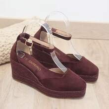 angelica Women Wedges & Flatform - 酒紅色 - 查看 2