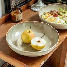 1个陶瓷沙拉盘，高品质耐用餐厅级餐具，适合盛放开胃菜、意大利面、甜点，是优雅节日礼物、开胃菜盘、节日餐桌装饰的理想之选，艺术设计，非常适合家庭用餐和聚会。 - 彩色 - 查看 2