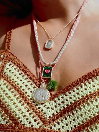 ZAA 3 Packs Of Coro And Medallion Necklaces, Geometric Multi Pendant Necklace, Multi-Layered Collarbone Chain, Women's Jewelry, Geometric Square And Circular Pendant Necklace, Sweater Decorative Chain