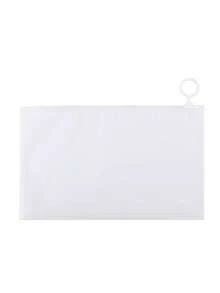 一款简约的黑色铅笔盒，饰以白色蝴蝶结，适合携带、存放和整理办公账单、学生作业，或用作夹子。它既是可爱的女生学生化妆包，又是大容量文具收纳袋，同时也是一个带有蝴蝶结装饰的铅笔盒，是返校季的完美之选。 - 彩色 - 查看 13