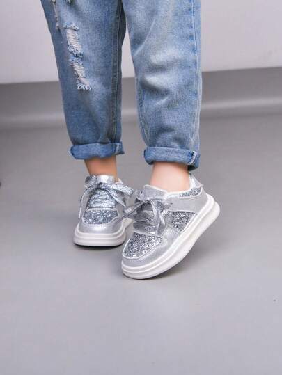 1 par de zapatillas de moda para niños, zapatos casuales con cordones y brillo para niñas, zapatos de punta redonda, zapatos ligeros y a todo color para niños para exteriores, adecuados para primavera y otoño