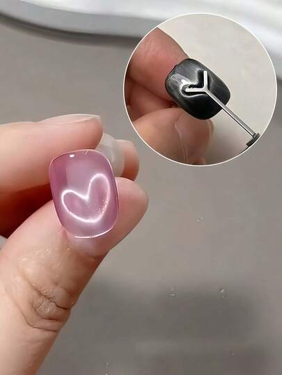 Y型心形猫眼磁性美甲工具，专为圣诞装饰、节日礼物、约会、郊游、旅行而设计。方便携带，易于收纳，包装精美——是新年、派对和盛会的完美之选。