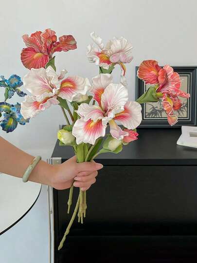 3支17.71英寸单茎鸢尾花，带花苞，复古油画风格，逼真写实，图案独特，色彩丰富，家居装饰，适用于花瓶、窗台、婚礼、派对、感恩节、情人节、毕业典礼等场合，塑料材质，无需电源，不含电池。